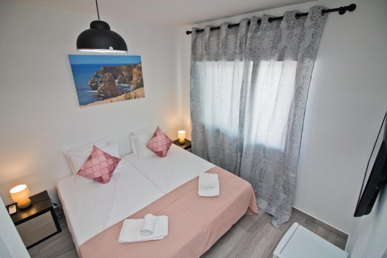 New Village Guest House Лагуш Экстерьер фото