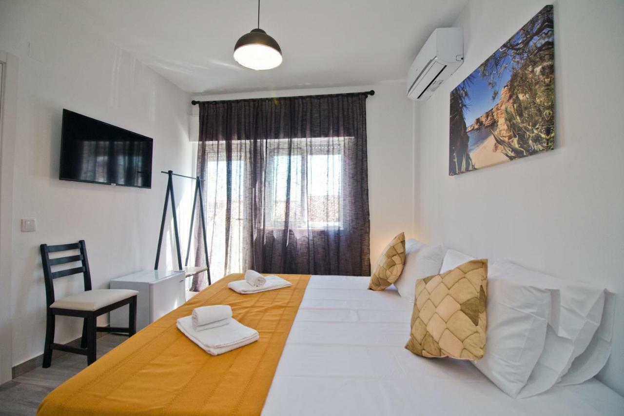 New Village Guest House Лагуш Экстерьер фото
