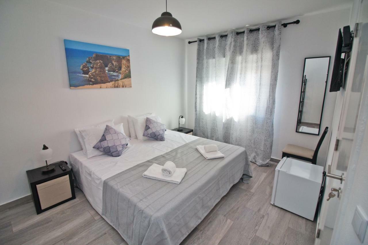 New Village Guest House Лагуш Экстерьер фото